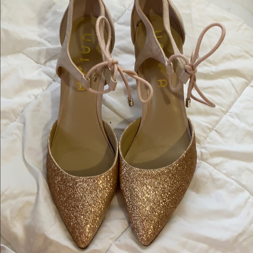 High heels - Picture 3 of 3